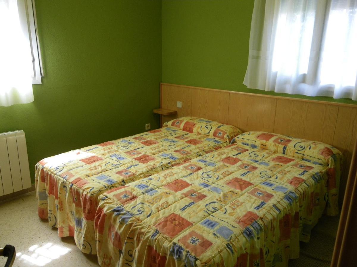 Apartamentos La Francesa Santa Pau Luaran gambar